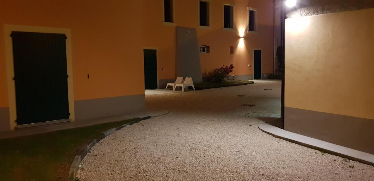 شقة La Casa Di Edone مونزامبانو المظهر الخارجي الصورة