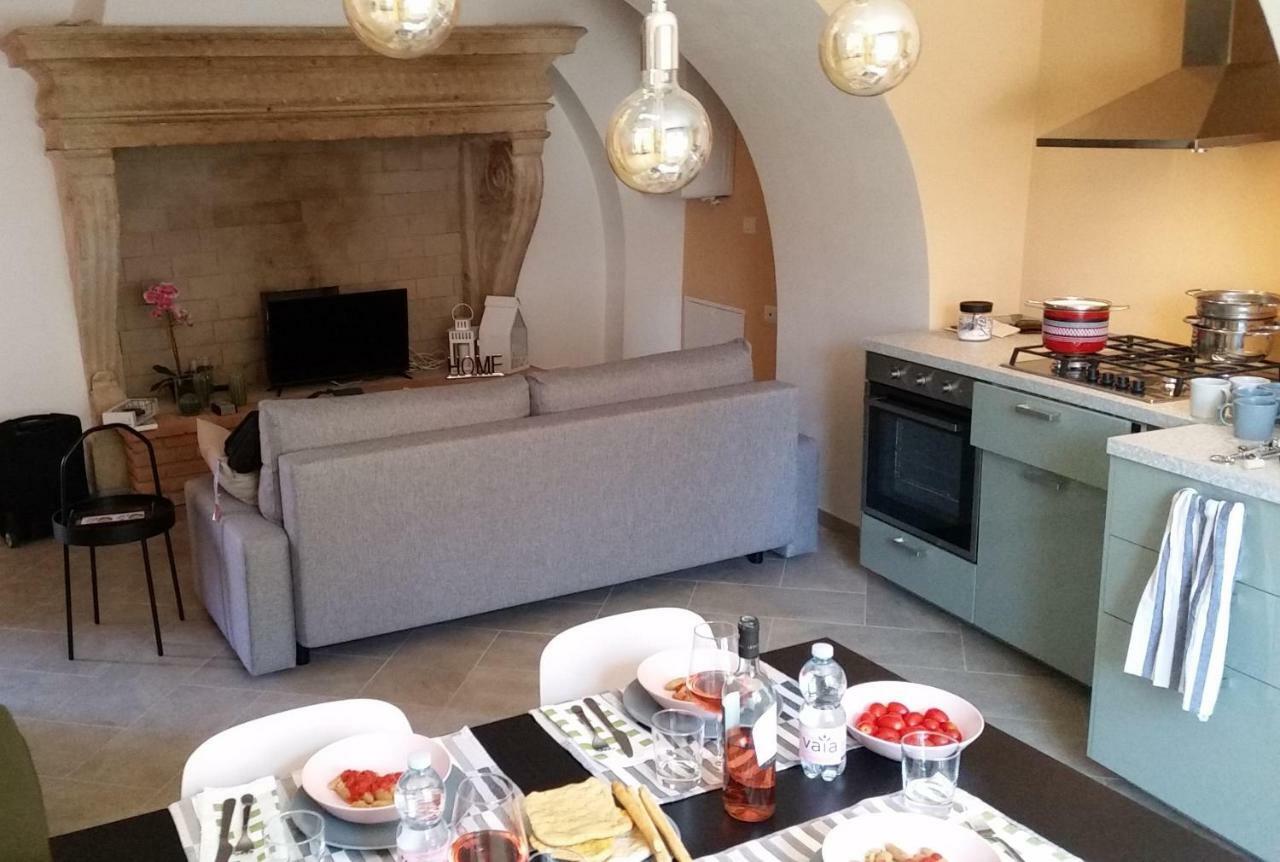 شقة La Casa Di Edone مونزامبانو المظهر الخارجي الصورة